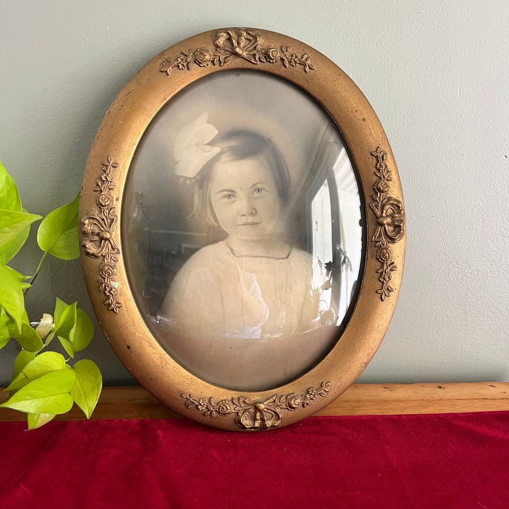 Antique Convex Bubble Glass Frame Gold Oval Floral Bow Little Girl   Decor